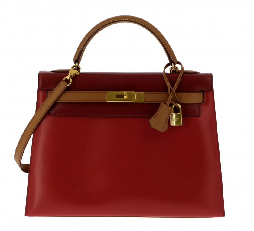 HERMÈS 1995  Sac KELLY Sellier 32 Box rouge, bordeaux et gold Garniture métal plaqué or Bandoulière  KELLY Sellier 3...