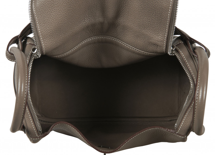 HERMÈS 2007  Sac LINDY 30 Taurillon Clémence Étoupe Piqué sellier blanc Garniture métal argenté palladié  LINDY 30 b...