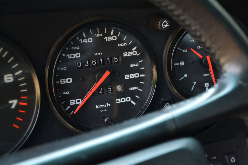 1989 Porsche 964 Carrera 4