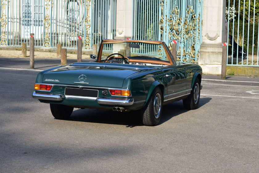 1970 Mercedes-Benz 280 SL avec Hard Top
