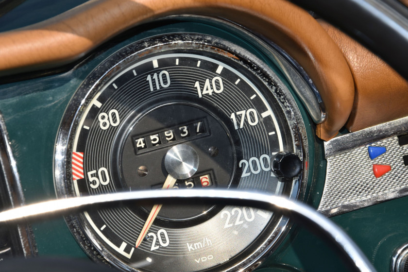 1970 Mercedes-Benz 280 SL avec Hard Top
