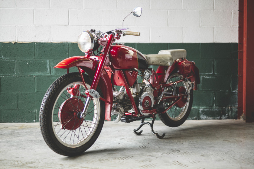 1953 Moto Guzzi Airone Sport 250 cm3  No reserve