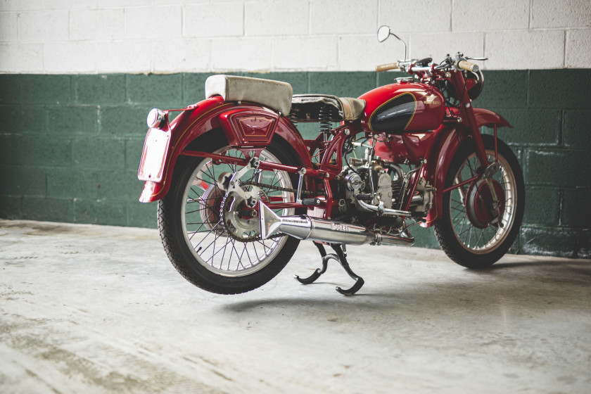 1953 Moto Guzzi Airone Sport 250 cm3  No reserve