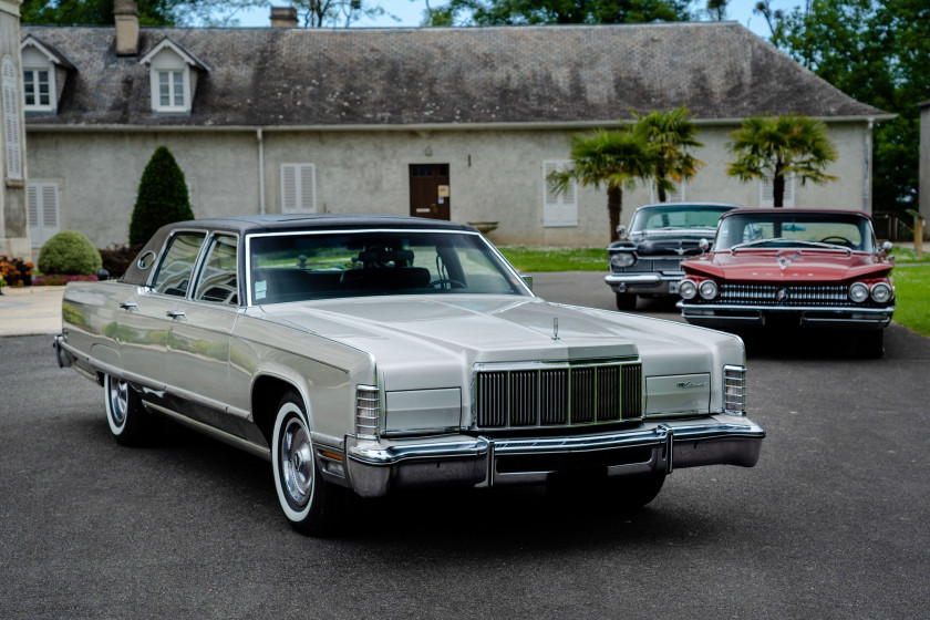 1975 Lincoln Continental Town Car  No reserve