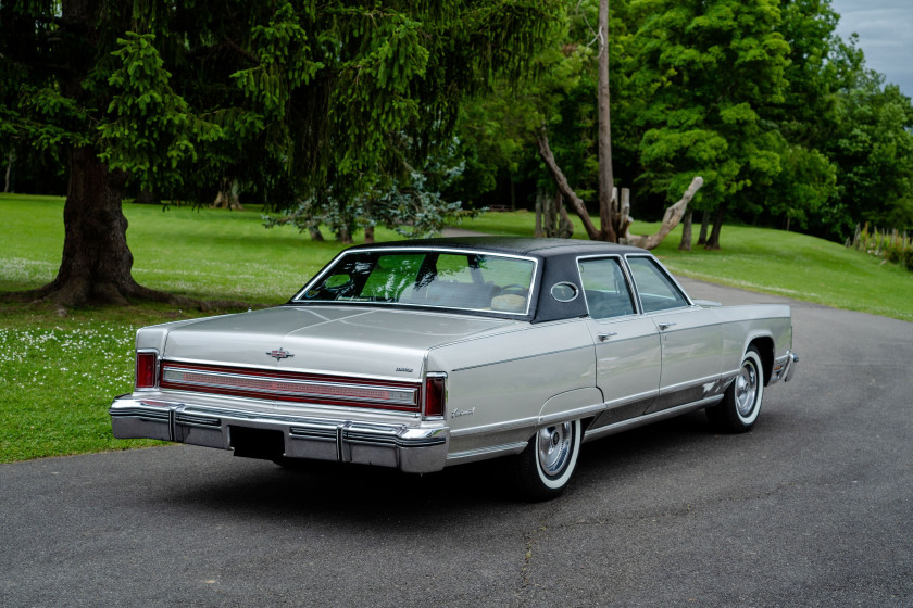 1975 Lincoln Continental Town Car  No reserve