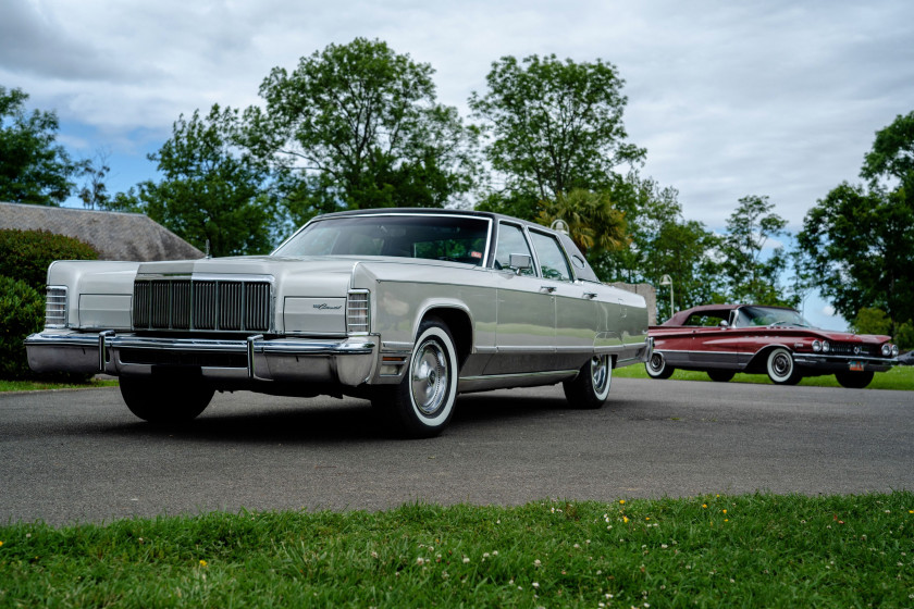 1975 Lincoln Continental Town Car  No reserve