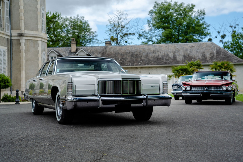 1975 Lincoln Continental Town Car  No reserve