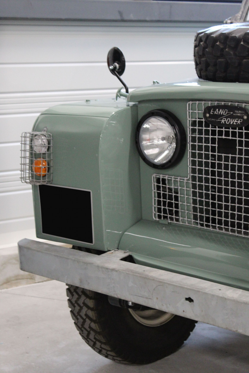 1963 Land Rover Series IIA 109 (LWB) Pick-Up bâché  No reserve