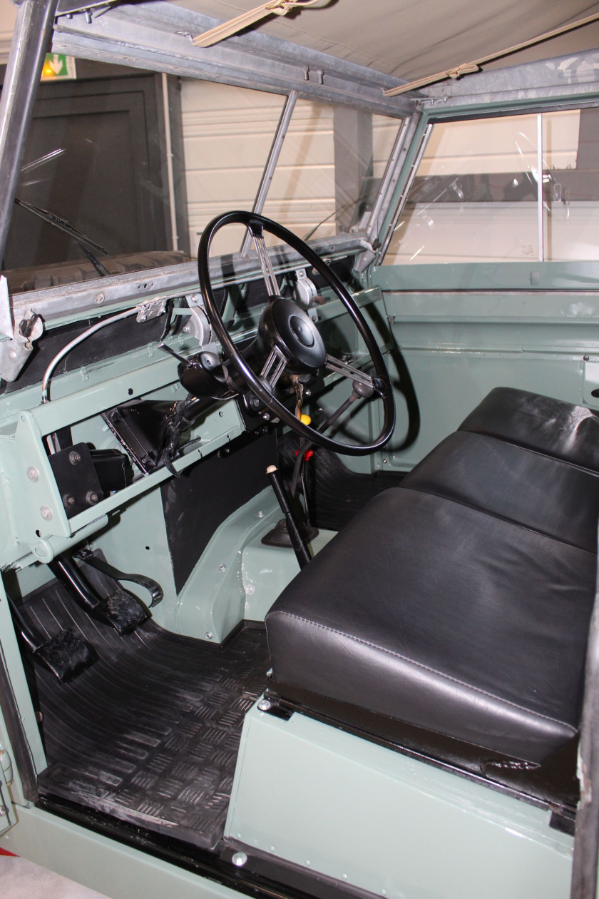 1963 Land Rover Series IIA 109 (LWB) Pick-Up bâché  No reserve