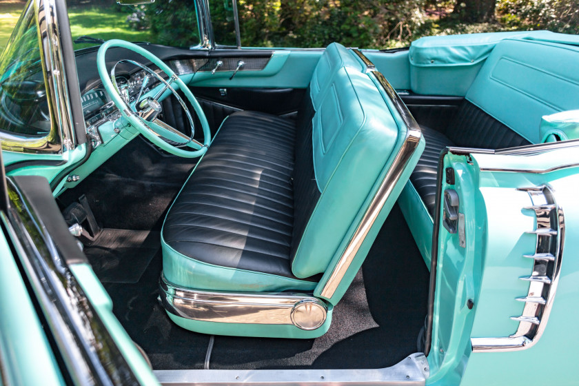 1956 Cadillac Series 62 cabriolet