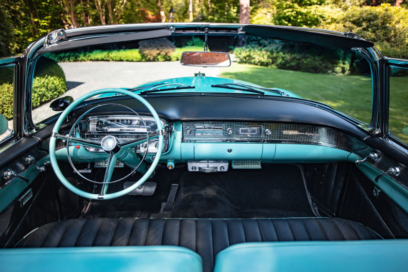 1956 Cadillac Series 62 cabriolet