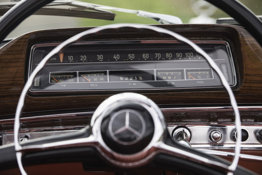 1957 Mercedes-Benz 220 S cabriolet