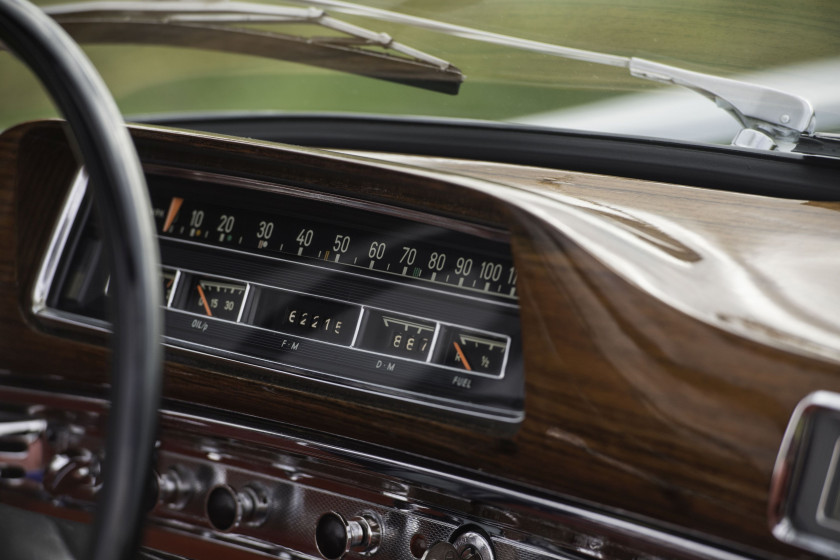 1957 Mercedes-Benz 220 S cabriolet