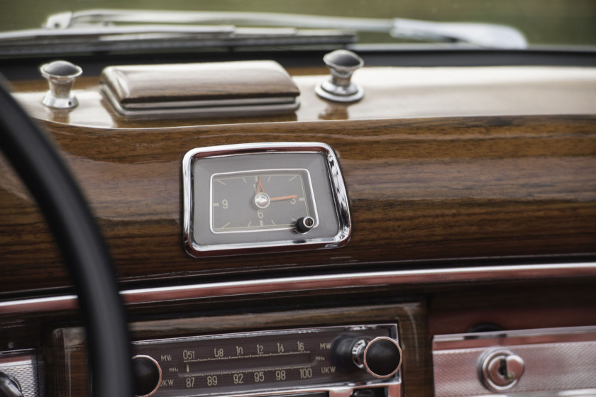 1957 Mercedes-Benz 220 S cabriolet