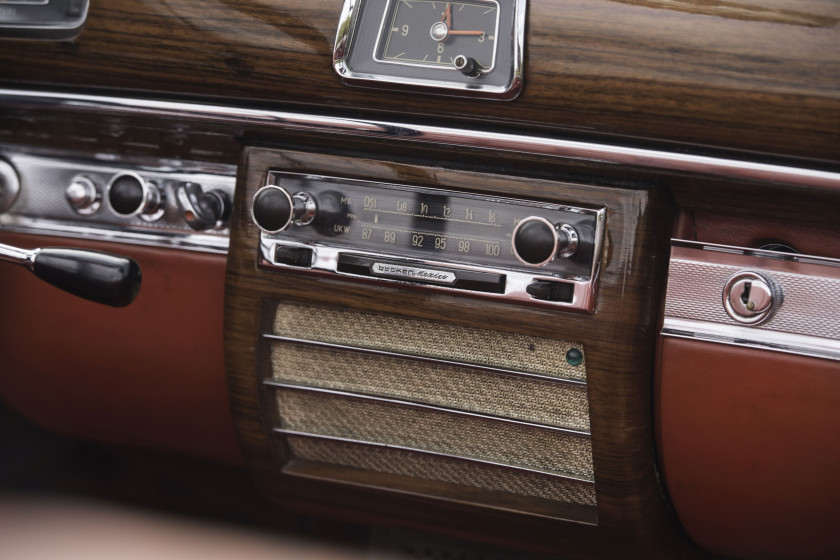 1957 Mercedes-Benz 220 S cabriolet