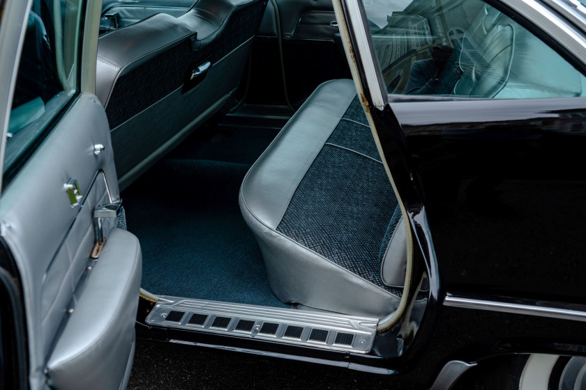 1957 Imperial Sedan " Custom "  No reserve