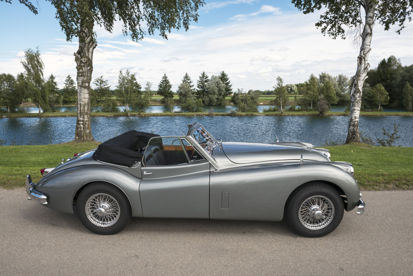 1955 Jaguar XK140 SE DHC