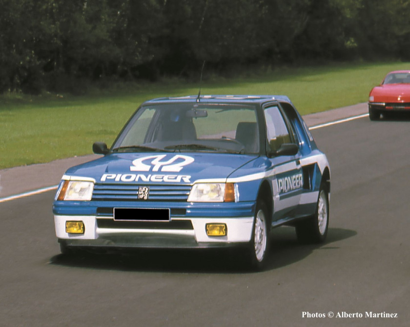 1985 Peugeot 205 Turbo 16