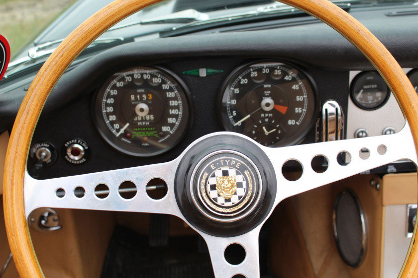 1962 Jaguar Type E 3.8L Roadster Plancher Plat