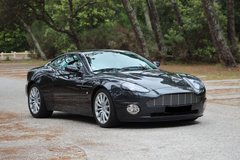 2001 Aston Martin V12 Vanquish