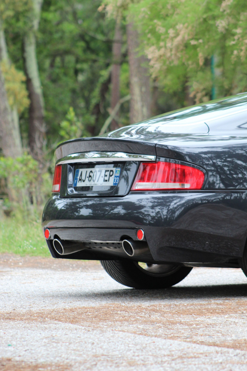 2001 Aston Martin V12 Vanquish