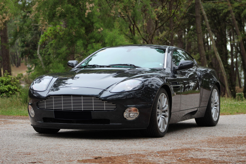 2001 Aston Martin V12 Vanquish