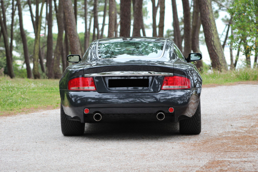 2001 Aston Martin V12 Vanquish