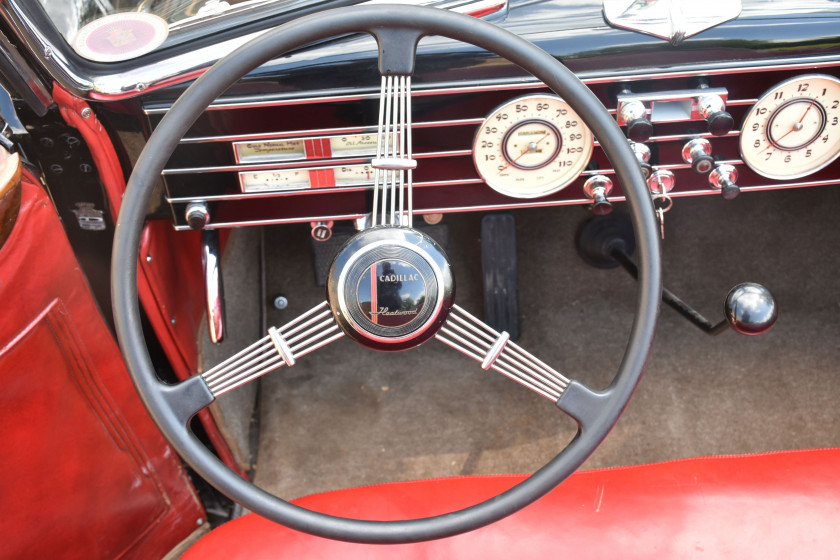 1937 Cadillac Series 70 Fleetwood Convertible Sedan