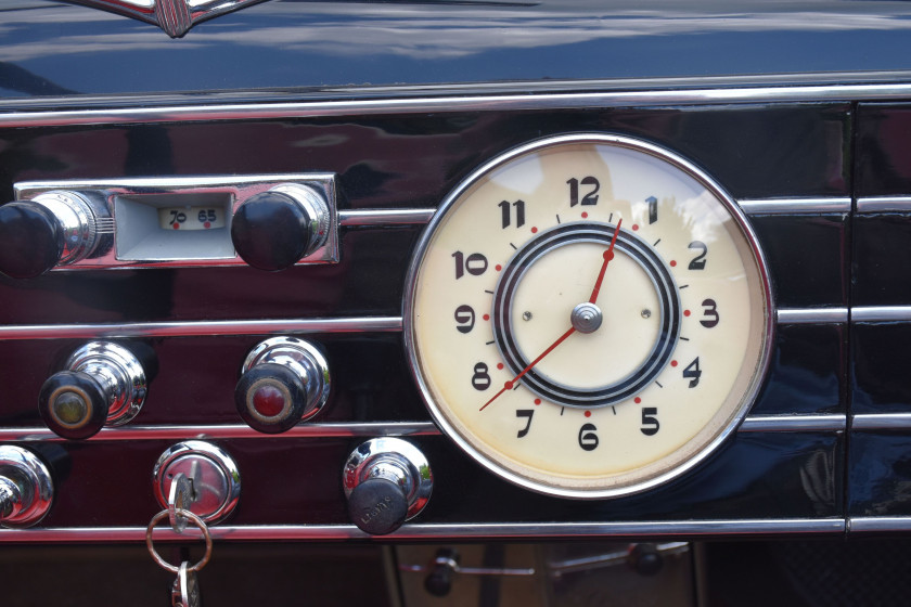 1937 Cadillac Series 70 Fleetwood Convertible Sedan