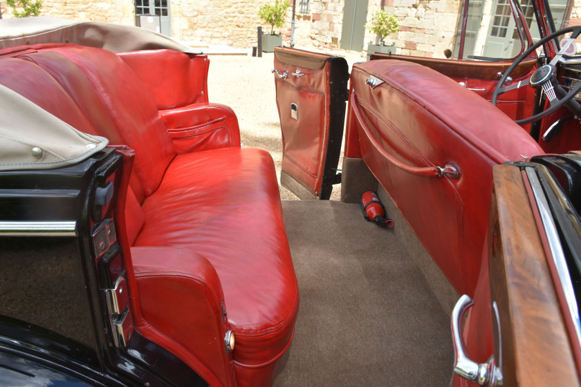 1937 Cadillac Series 70 Fleetwood Convertible Sedan