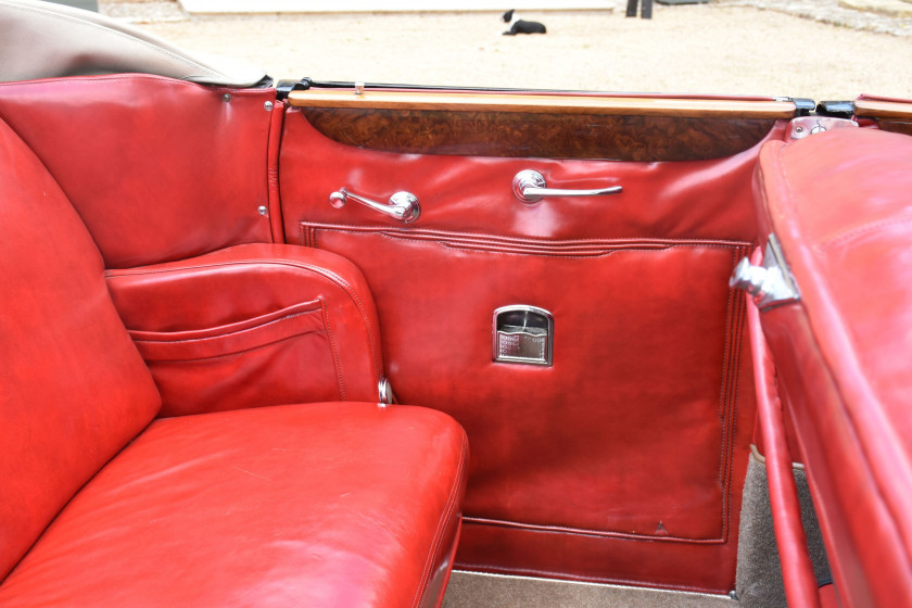 1937 Cadillac Series 70 Fleetwood Convertible Sedan