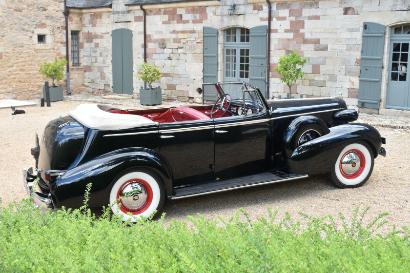 1937 Cadillac Series 70 Fleetwood Convertible Sedan