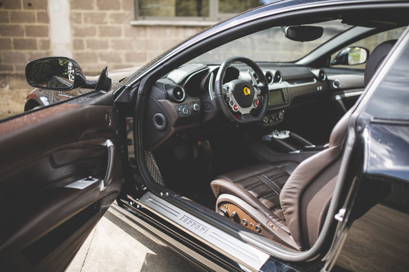 2014 Ferrari FF "Extracompenario"