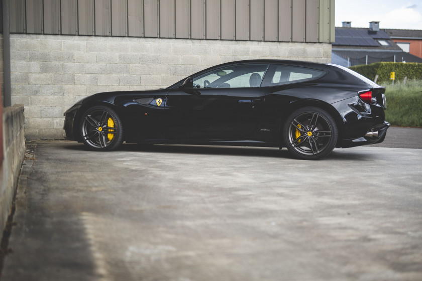 2014 Ferrari FF "Extracompenario"