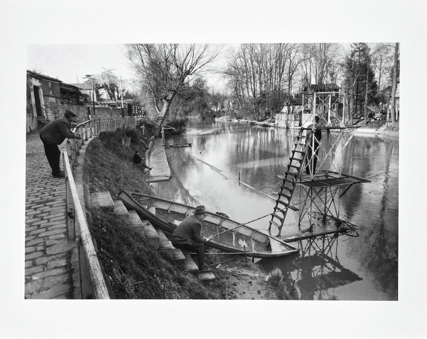 Willy RONIS 1910 - 2009 Bords de Marne - Le Perreux-sur-Marne, 1953 - Île d'Amour, 1956 - Créteil, 1957 - Concours de pêche, 1968 Qu..