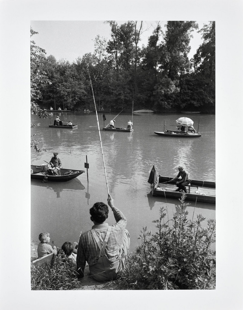 Willy RONIS 1910 - 2009 Bords de Marne - Le Perreux-sur-Marne, 1953 - Île d'Amour, 1956 - Créteil, 1957 - Concours de pêche, 1968 Qu..