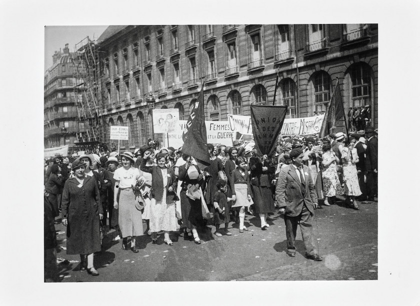 Willy RONIS 1910 - 2009 Anniversaire de la mort de Jean Jaurès au Panthéon - Paris, 1934 Six épreuves argentiques (c. 1990)