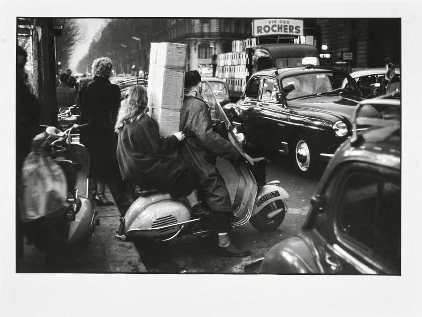 Willy RONIS 1910 - 2009 Boulevard Haussmann - Paris, 1954 Épreuve argentique (c. 1990)