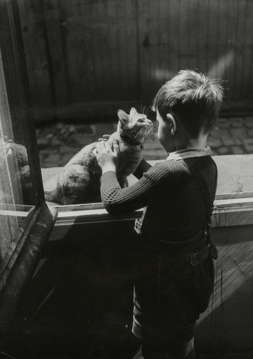 Willy RONIS 1910 - 2009 Cour rue Haxo - Paris, c. 1950 Épreuve argentique d'époque