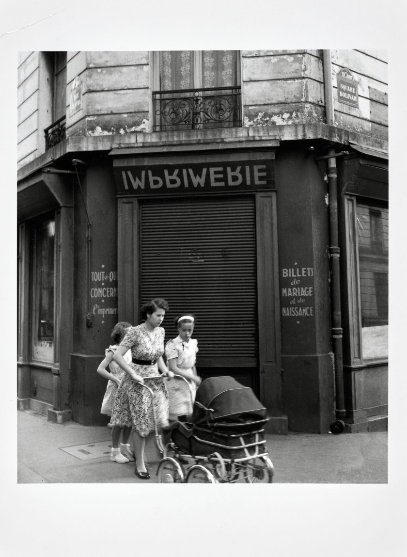 Willy RONIS 1910 - 2009 Portfolio Belleville-Ménilmontant - Rue Laurence Savart, 1948 - Rue Clavel, 1948 - Maternelle - Cour, rue Pi...