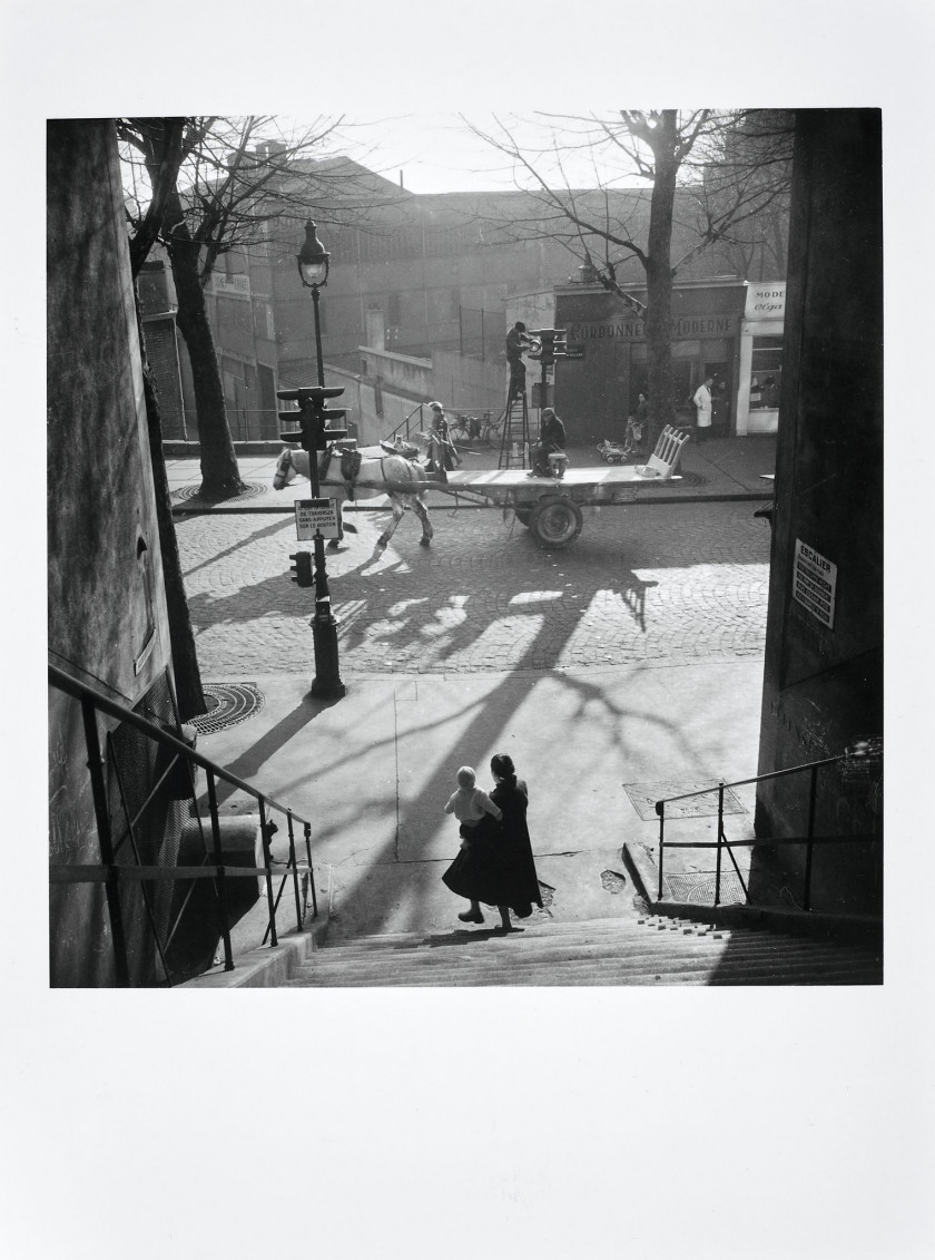 Willy RONIS 1910 - 2009 Portfolio escaliers parisiens - Belleville - Ménilmontant - Rue Vilin, 1947 - Avenue Simon-Bolivar, 1950 - R...