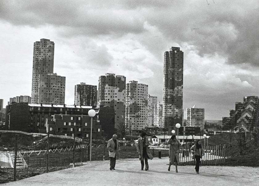 Willy RONIS 1910 - 2009 Banlieues de Paris Porte de Vanves, 1947 - Cité Shell, 1949 - Aubervilliers, 1950 - Le Pré Saint-Gervais et...