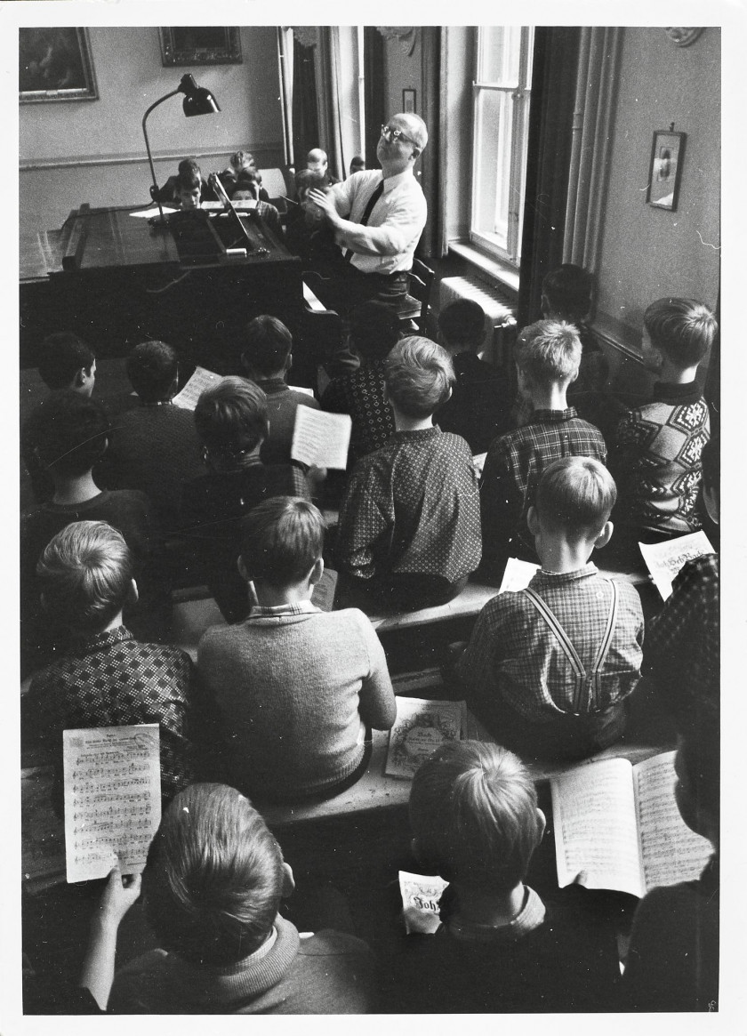 Willy RONIS 1910 - 2009 Voyage en RDA, 1967 - Jeunes musiciens amateurs, Berlin-Est - Karl-Marx-Stadt - Enfants - Musée de Dresde -...