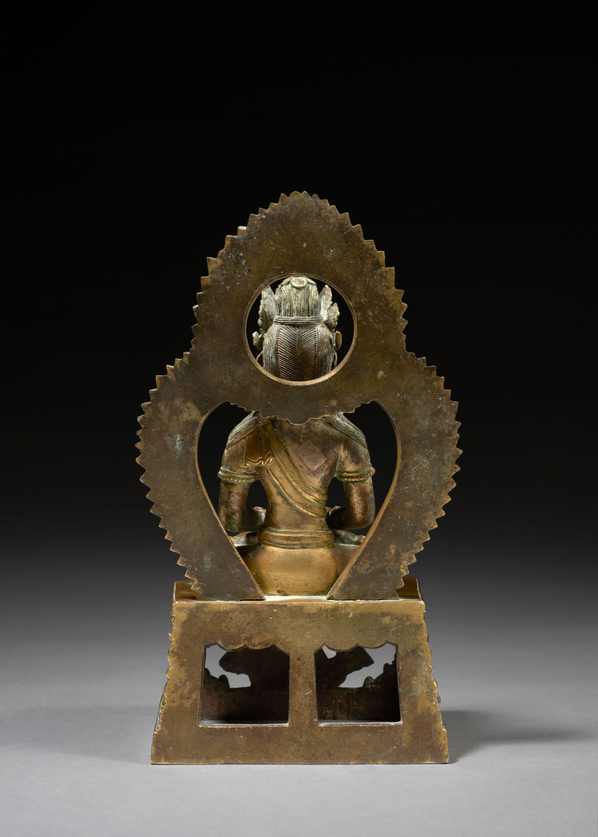 STATUETTE D'AMITAYUS EN BRONZE DORÉ, Chine, dynastie Qing, époque Qianlong (1736-1795)