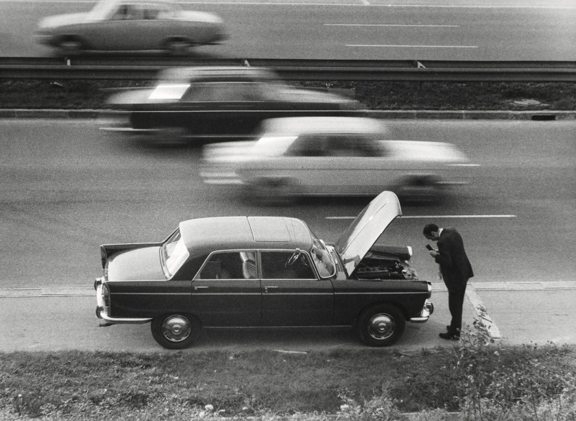 Willy RONIS 1910 - 2009 La panne - Arcueil, 1966 Épreuve argentique d'époque sur papier Agfa