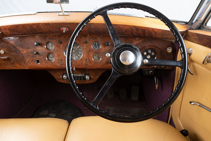 1952 Rolls-Royce Silver Wraith berline avec separation par Freestone & Webb  No reserve