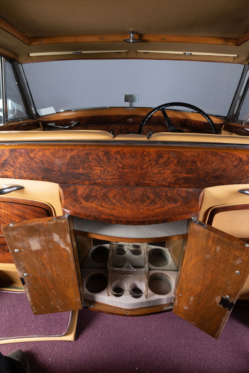 1952 Rolls-Royce Silver Wraith berline avec separation par Freestone & Webb  No reserve