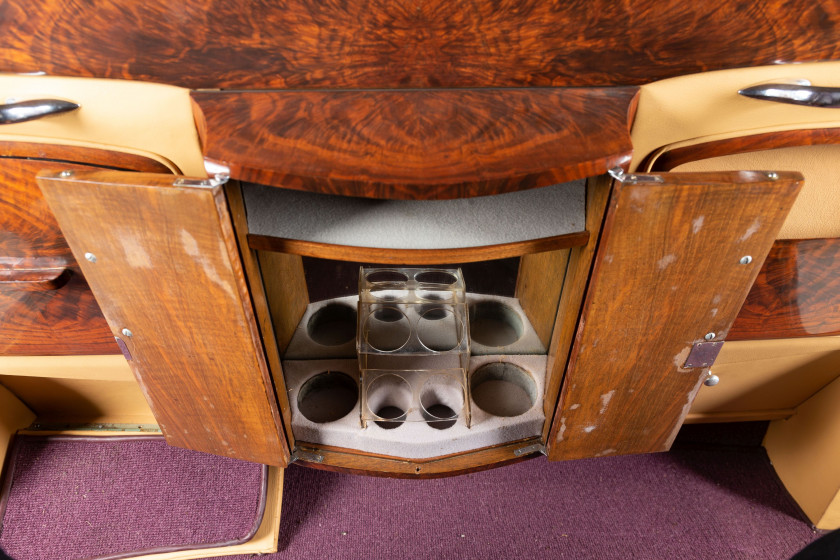 1952 Rolls-Royce Silver Wraith berline avec separation par Freestone & Webb  No reserve