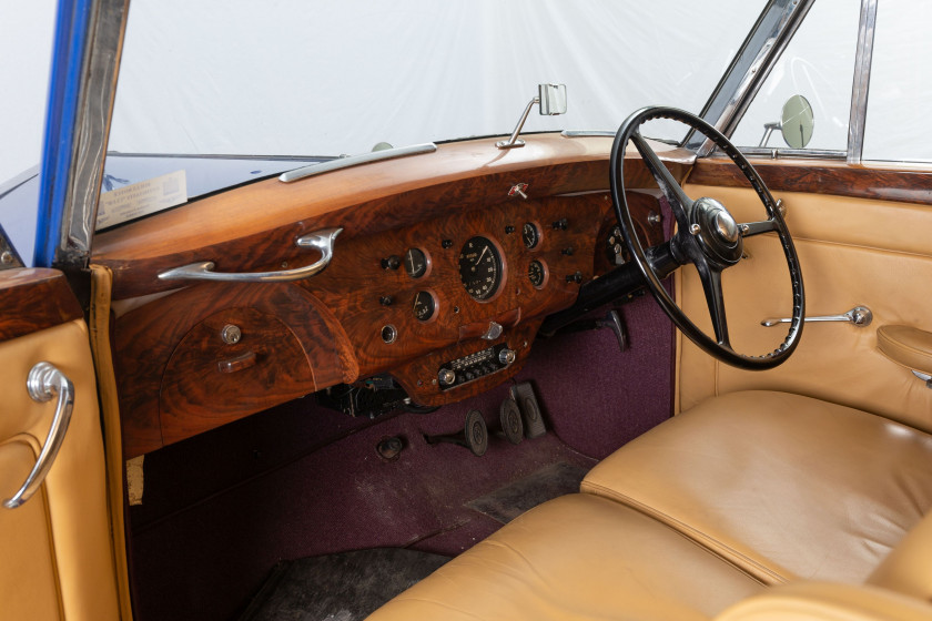 1952 Rolls-Royce Silver Wraith berline avec separation par Freestone & Webb  No reserve