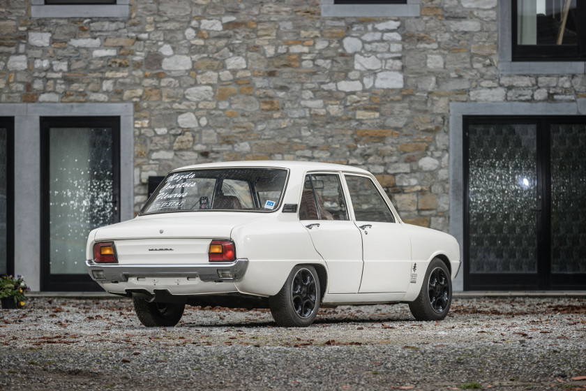 c.1975 Mazda 1000 berline  No reserve